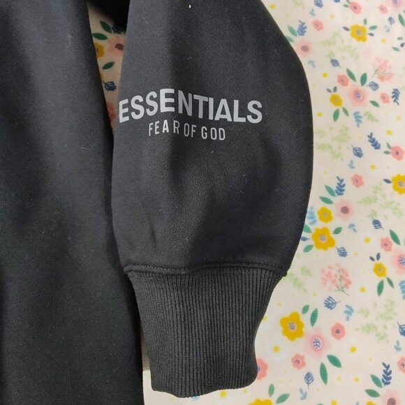 Fear of God Essentials Hoodie Black - Picture 4 of 9